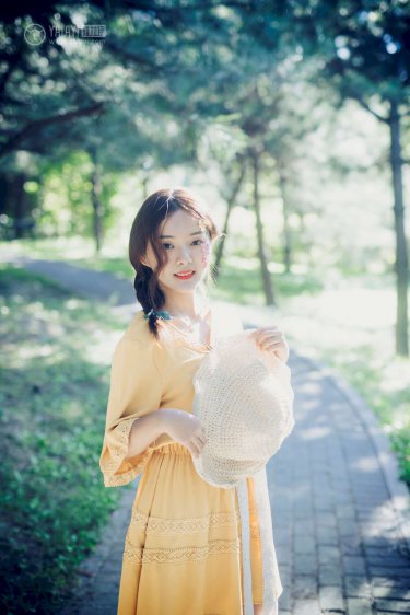 女主重生睡遍娱乐圈